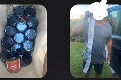 El padre del niño muestra la larga lista de compras.