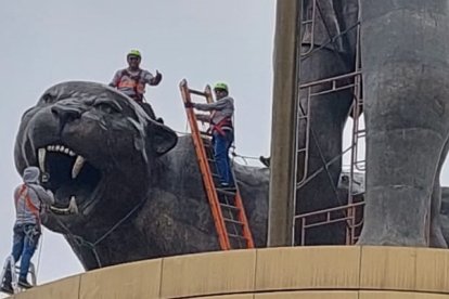 La imagen de Guayas y Quil, ubicada en la Av. Pedro Menéndez Gilbert, a la entrada de Guayaquil, también está siendo restaurada.