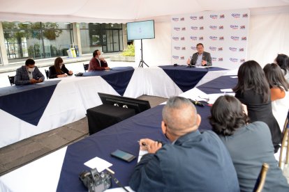 Santiago Guarderas justificó su gestión en un conversatorio.