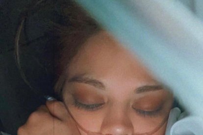 La artista compartió una foto en sus redes sociales, mientras estaba en el hospital.