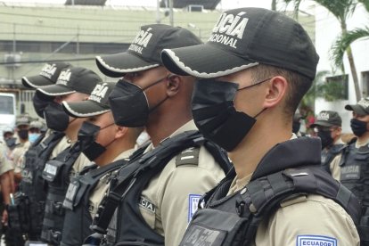 Los agentes formaron en el Cuartel Modelo.