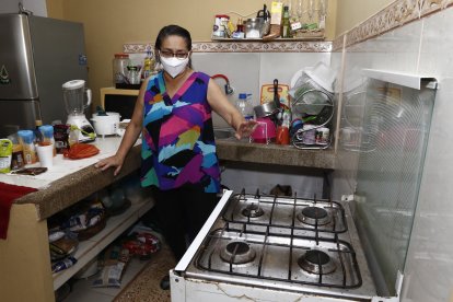 Amparo debe tener una dieta especial que tampoco le ha sido posible cumplir.