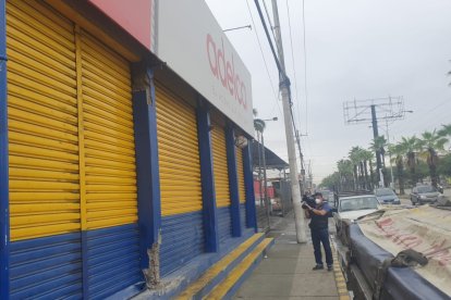 En esta avenida de Guayaquil se registró el accidente.