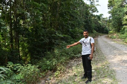 Jacinto Bermeo muestra el punto donde vio a ese ser maligno.