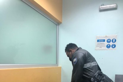 La pequeña fue llevada a una hospital infantil, donde se comprobó que estaba en buen estado de salud.