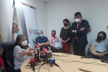 Siete representantes de asociaciones de pacientes con enfermedades catastróficas, raras, oncológicas y demás, se reunieron con el Defensor del Pueblo del Guayas.