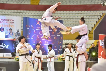 Los deportistas del Team Pichincha realizaron exhibiciones durante el evento.