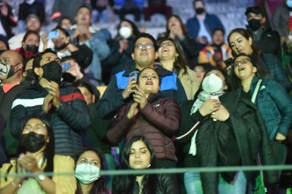 Unas 6.000 personas acudieron al show de Bronco.
