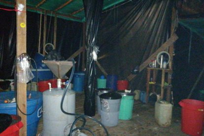 El sitio tenía todos los implementos para refinar media tonelada de droga cada semana.