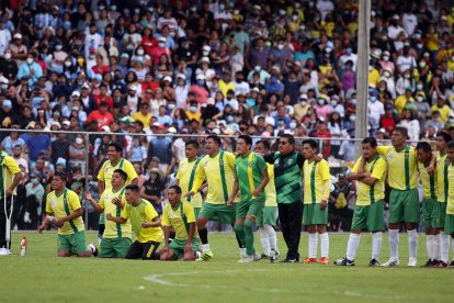 Con intensidad vivieron los auriverdes cada tiro penal. Al final, una explosión de alegría.