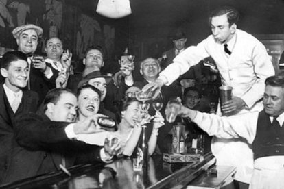 Como eran los bares clandestinos hacía 1920.