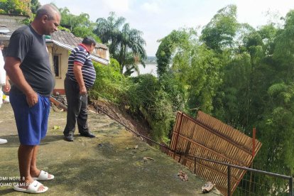 Las casas que están en los costados son las que estarían en mayor riesgo.