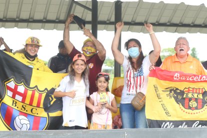 Los hinchas de Barcelona no se perdieron el estreno en Superliga Femenina 2022.