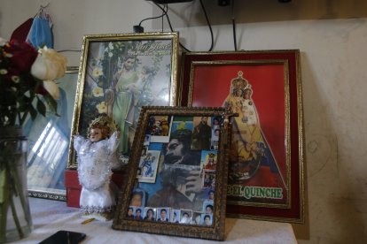 Tacuri tiene devoción por varias santidades. Reza todas las mañanas a Jesús del Gran Poder.