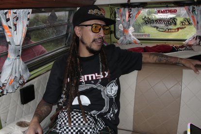 El Che gastó 12.800 dólares en el auto. Lo ha tuneado bastante.