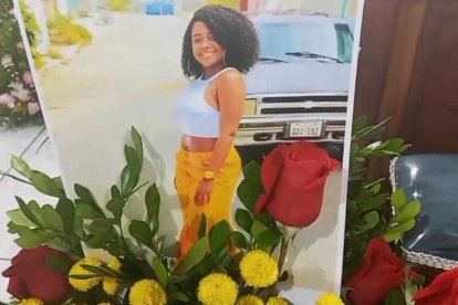 En el velatorio, amigos y compañeros destacaron las virtudes de la extinta estudiante.