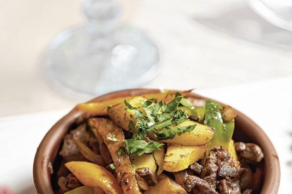 Estofado de corazón con papas.