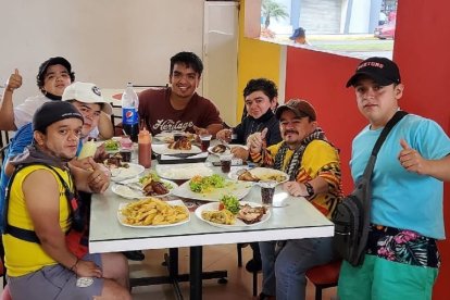 Una buena comida para recuperar energía los Talla baja.