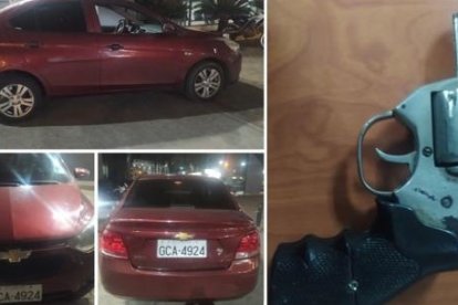 Los detenidos circulaban en este carro, cuyo conductor fue golpeado y amenazado de muerte. Se les encontró esta arma de fuego