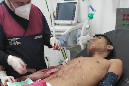 Los testigos de uno de los crímenes ayudaron a un menor que fue alcanzado por las balas.