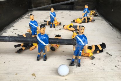 La fabricación de futbolines va por la misma línea. Estos son más baratos y pueden llegar a costar hasta 400 dólares.