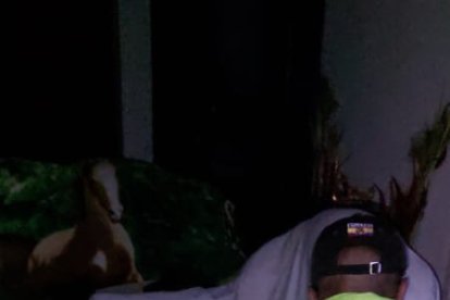 El sujeto, de 63 años, se apuñaló en el interior de su domicilio.