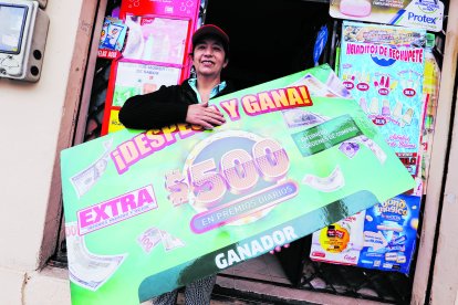 GLADYS DOLORES MENA VARGAS, DE 51 AÑOS, GANÓ EL PREMIO DE LA PROMOCIÓN 