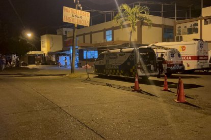 Lugareños llevaron a Hohn Dember hasta un hospital de la localidad.