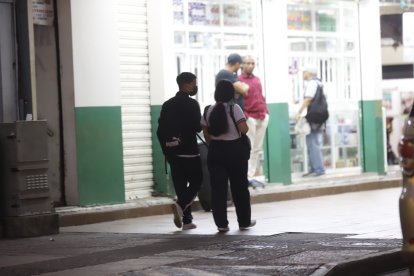 A veces los alumnos no van a sus clases porque se quedan en las calles.