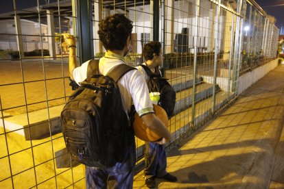 En ocasiones, los chicos se citan en parques con estudiantes de otros planteles.