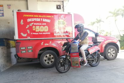 Contamos con un equipo de voceadores que circularán por todo Guayaquil para llevarte tu EXTRA a dónde estés.