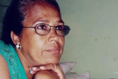 Esmeralda Aguilar, tenia 55 años, cuando fue asesinada con dos tiros en la cabeza. Los asesinos llegaron en moto