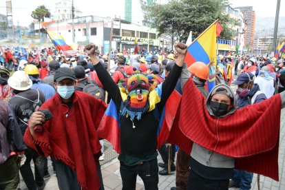 Ayer, en la capital, apareció un héroe ecuatoriano. Se trata del Diablo Huma, que llegó desde una comunidad rural de Riobamba.