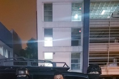 Los sospechosos del atentado sangriento fueron presentados por la Policía.