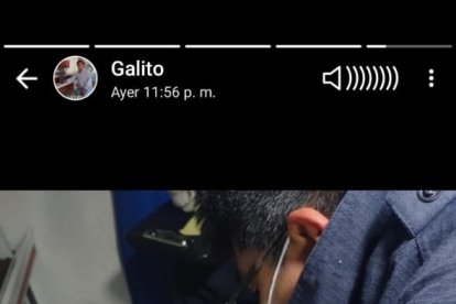 El joven dijo que fueron atacados mientras gritaban consignas de protesta.