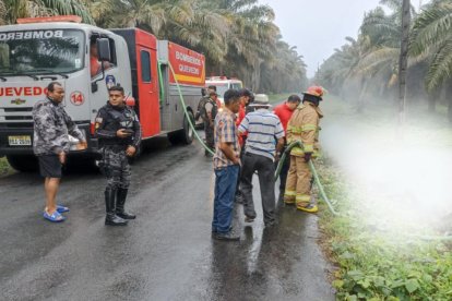 En una vía de un sector rural hallaron los dos cuerpos incinerados.