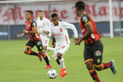 Danny Luna fue uno de los puntos altos de Liga de Quito en el empate en casa ante Deportivo Cuenca.