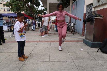 Durante la jornada de recreación de este sábado 16 de julio, también  hubo juegos tradicionales infantiles.