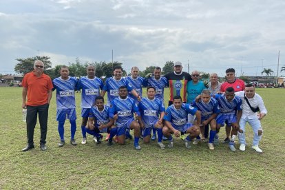 El equipo Grupo Alcívar se quedó con el segundo lugar.