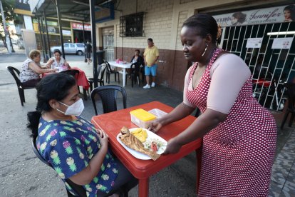 Yannys ofrece corvinas de diferentes precios ya que los tamaños varían.