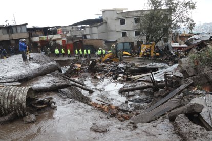El embalsamiento tenía capacidad para 4.500 metros cúbicos de lodo. El 31 de enero cayeron 20.000.
