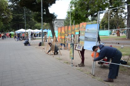 Todos los cuadros que se exhiben son originales.