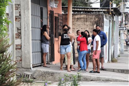 Familiares de las víctimas se encuentran consternados. Piden justicia.