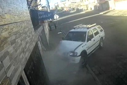 En un video se observa el momento en que María fue embestida.