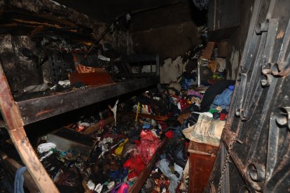 Las llamas consumieron todos los enseres y pertenencias de la familia Panchana García.