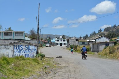 Los pocos habitantes que quedan en las comunidades de la parroquia de Saquisilí se enfrentan a diferentes dificultades.