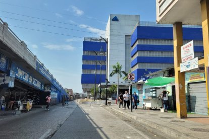 La Av. Quito sin los hinchas, al final todos perdieron.