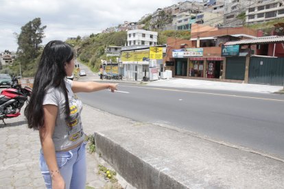 Joy Morales muestra uno de los puntos más conflictivos de esa ruta.