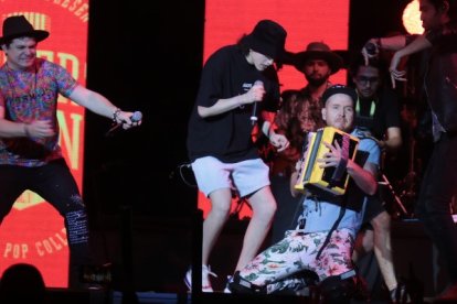 Los integrantes de Master en Parranda, forman parte de la gira de conciertos de Vives