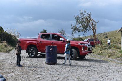 Los turistas llegan a las lagunas de Mojanda, en Otavalo, en busca de un avistamiento ovni.
